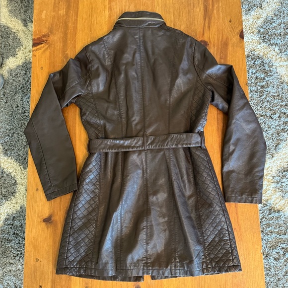 Kenneth Cole Jacket 🧥 - Picture 3 of 9